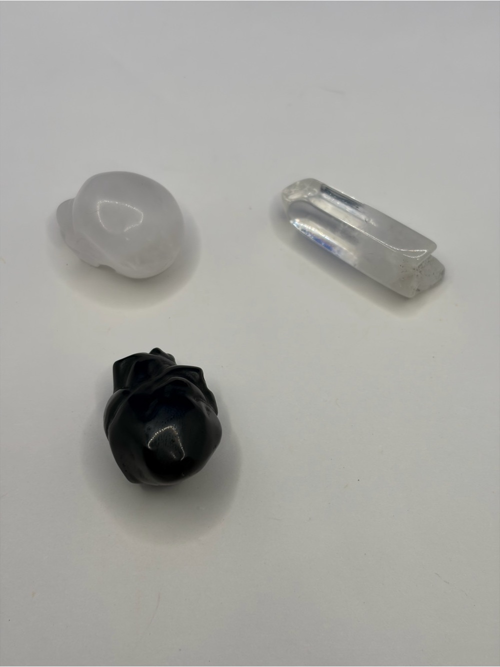 Mini Crystal Bundle - Quartz Skull, Clear Quartz Point, and Black Obsidian Heart - Picture 4 of 5
